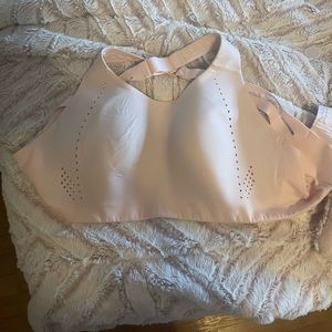 LULULEMON baby pink sports bra